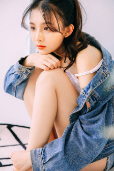 年轻女教师2